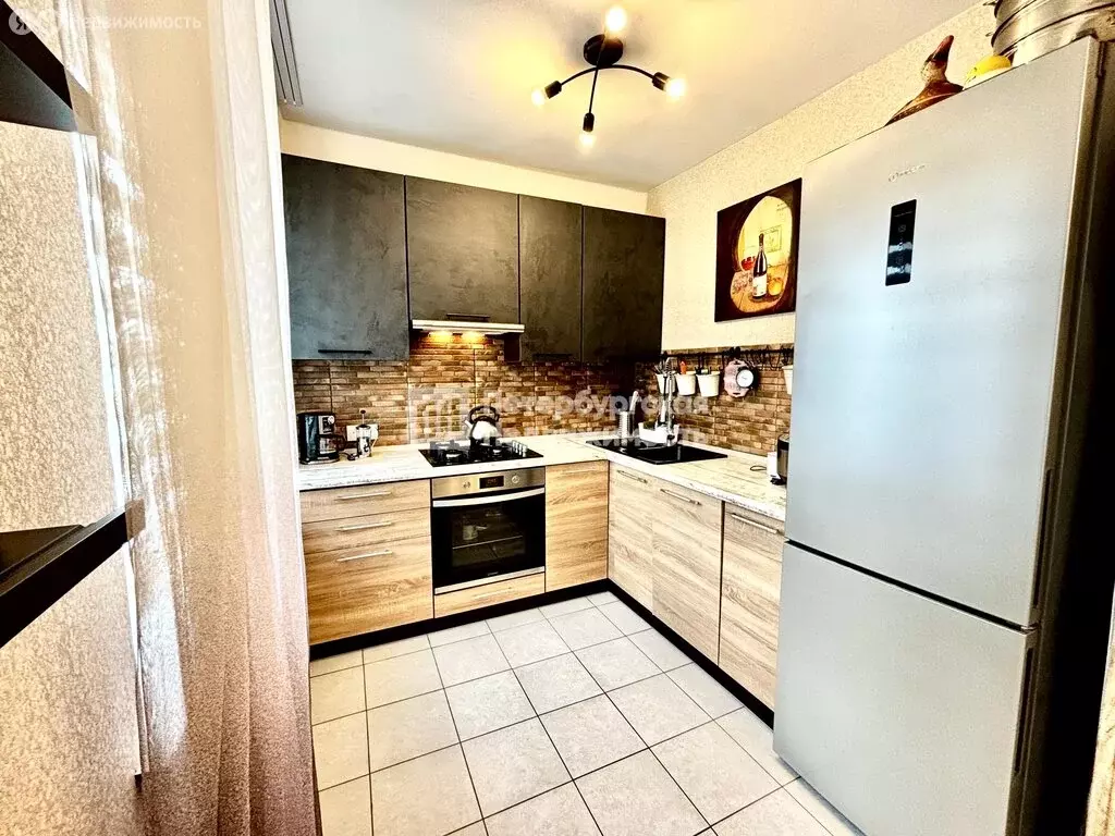 3-комнатная квартира: Санкт-Петербург, Пулковская улица, 19 (57.5 м) - Фото 1