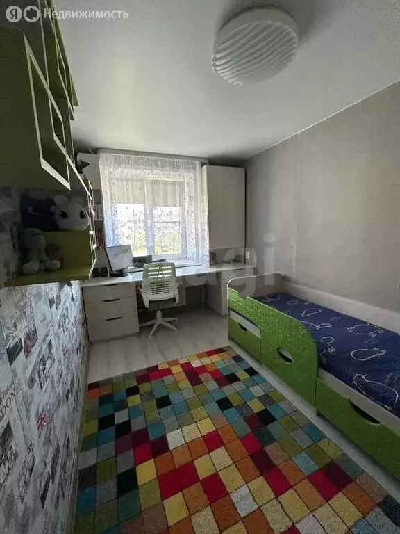 3-комнатная квартира: Курган, улица Савельева, 18 (57.5 м) - Фото 1