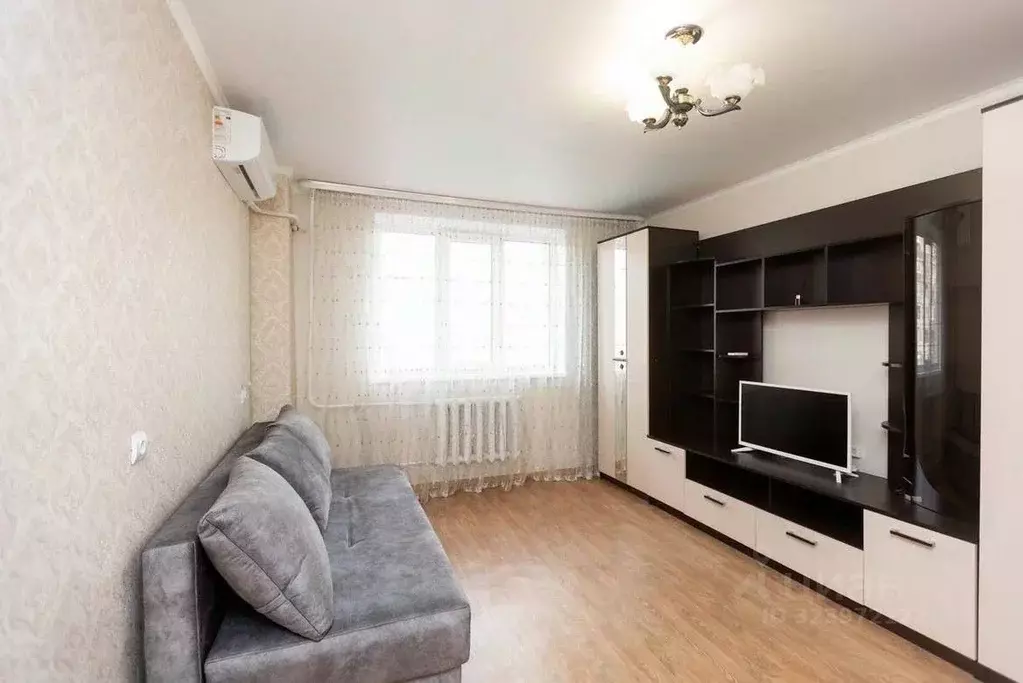 1-к кв. Оренбургская область, Оренбург просп. Дзержинского, 39 (30.1 ... - Фото 1