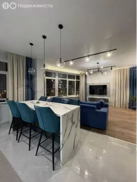 2-комнатная квартира: Казань, улица Оренбургский Тракт, 24Б (68 м) - Фото 0