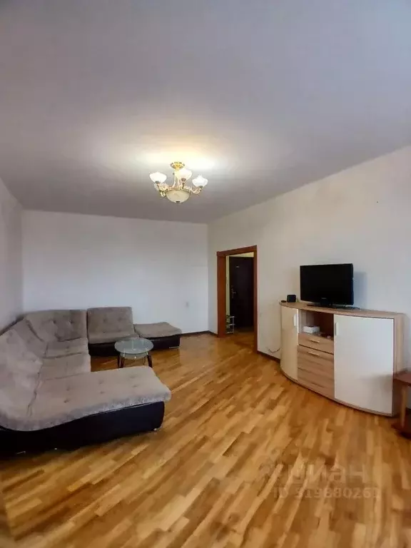 2-к кв. Курская область, Курск просп. Победы, 2 (79.8 м) - Фото 0