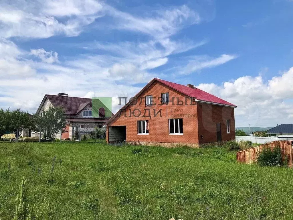 Дом 174,3 м на участке 15 сот. - Фото 0
