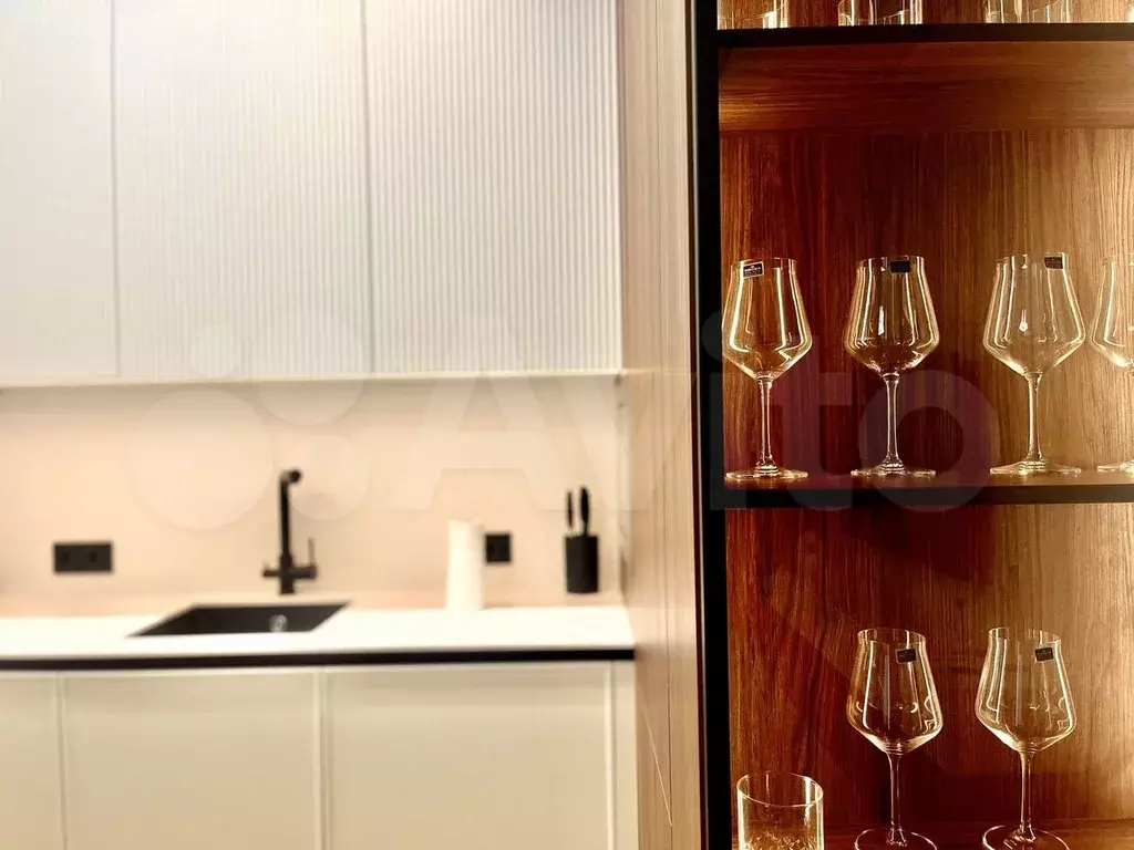 3-к. квартира, 100 м, 8/10 эт. - Фото 1