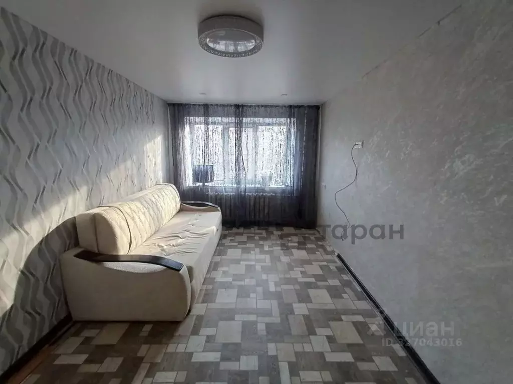 1-к кв. Челябинская область, Чебаркуль 9 Мая ул., 22 (30.0 м) - Фото 1