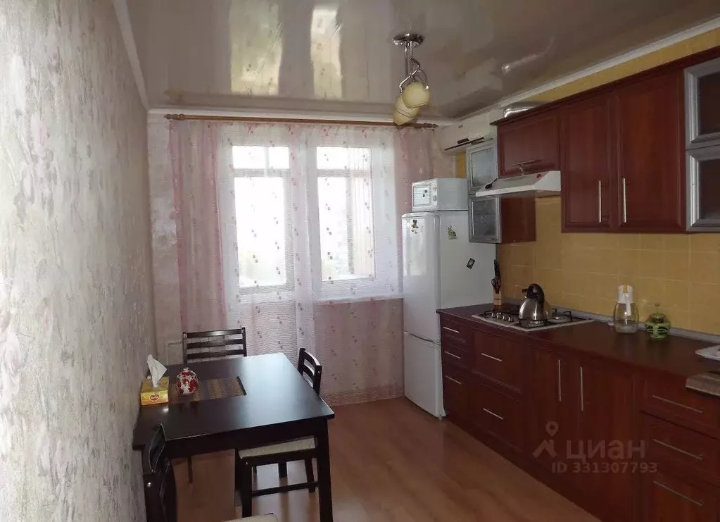 2-к кв. Севастополь ул. Адмирала Фадеева, 19 (58.0 м) - Фото 2