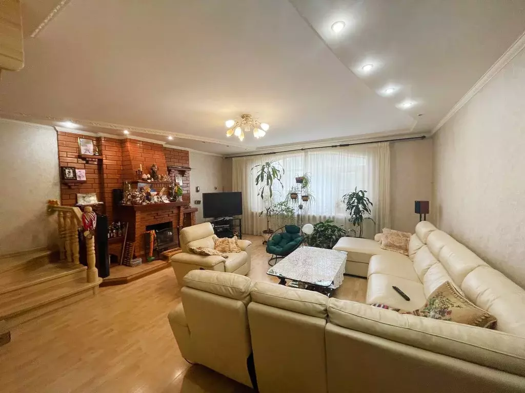 Продаётся 4-к квартира, 134 м - Фото 1