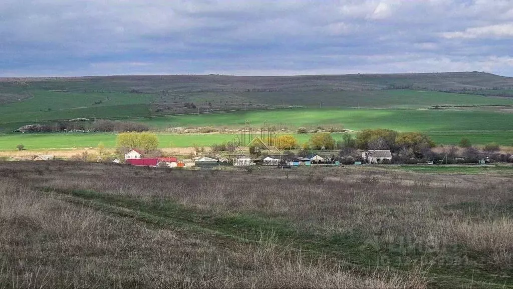 Участок в Крым, Симферопольский район, Чистенское с/пос, с. Камышинка  ... - Фото 1