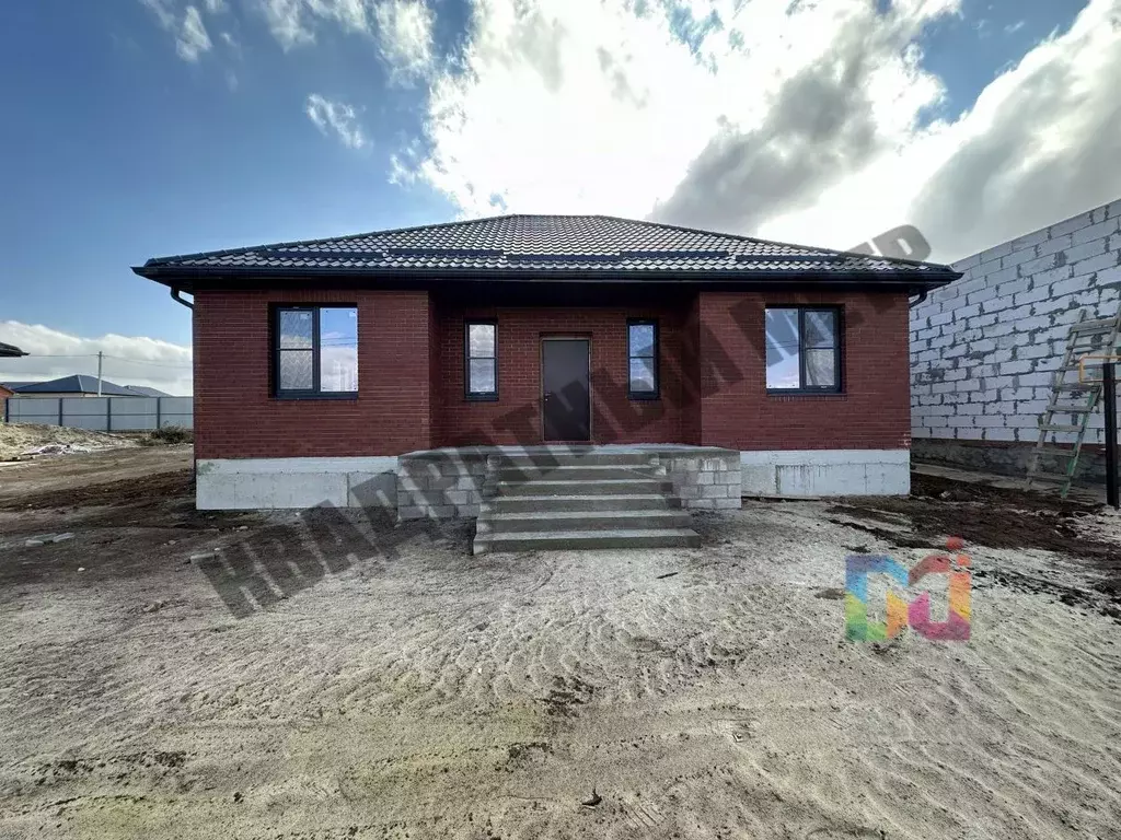 Дом в Калмыкия, Элиста ул. Манцын Кец, 34 (98 м) - Фото 1
