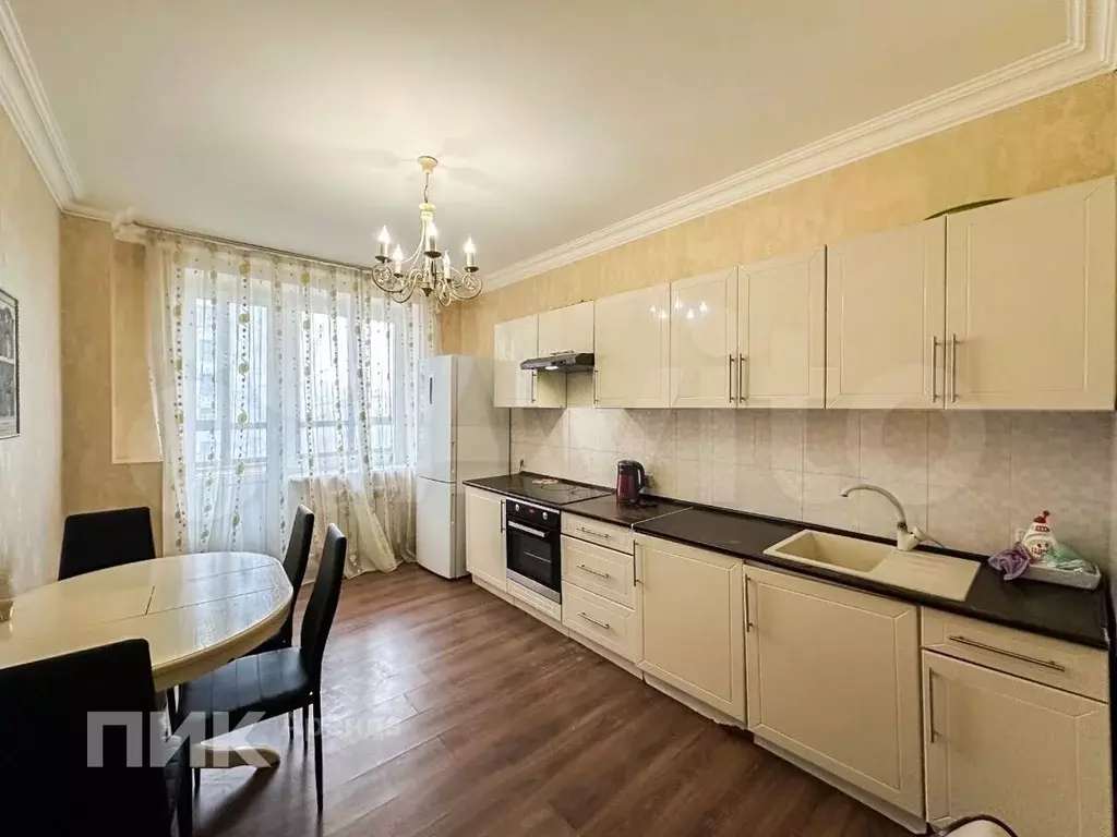 3-к. квартира, 100 м, 4/17 эт. - Фото 1