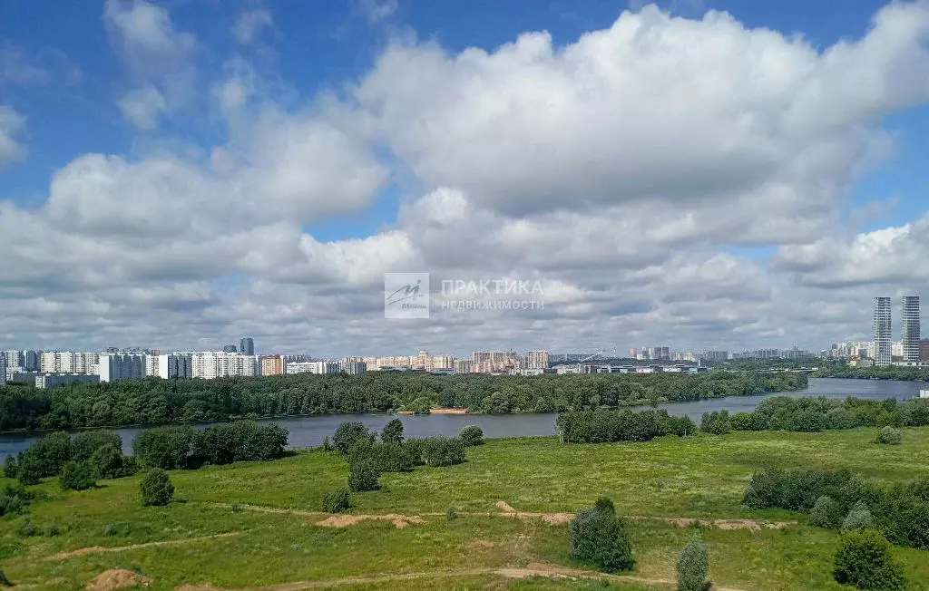 Продается 2-комнатная квартира - Фото 2