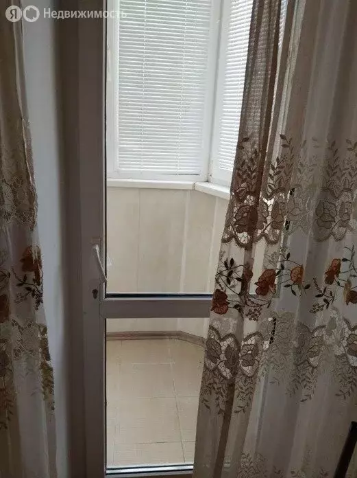 4-комнатная квартира: Сочи, Гудаутская улица, 5 (111 м) - Фото 0