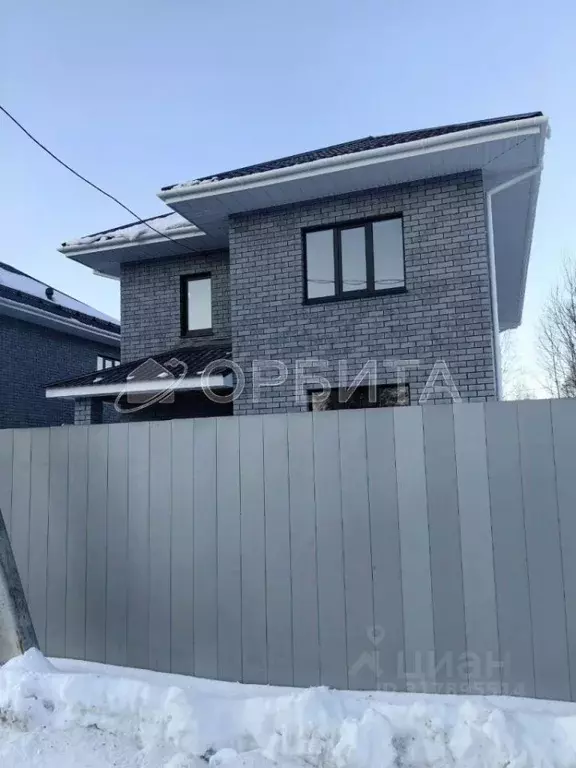 Дом в Тюменская область, Тюмень ул. Рождественская, 29 (150 м) - Фото 0