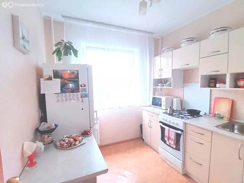 2-комнатная квартира: Красноярск, микрорайон Зелёная Роща, ... - Фото 1