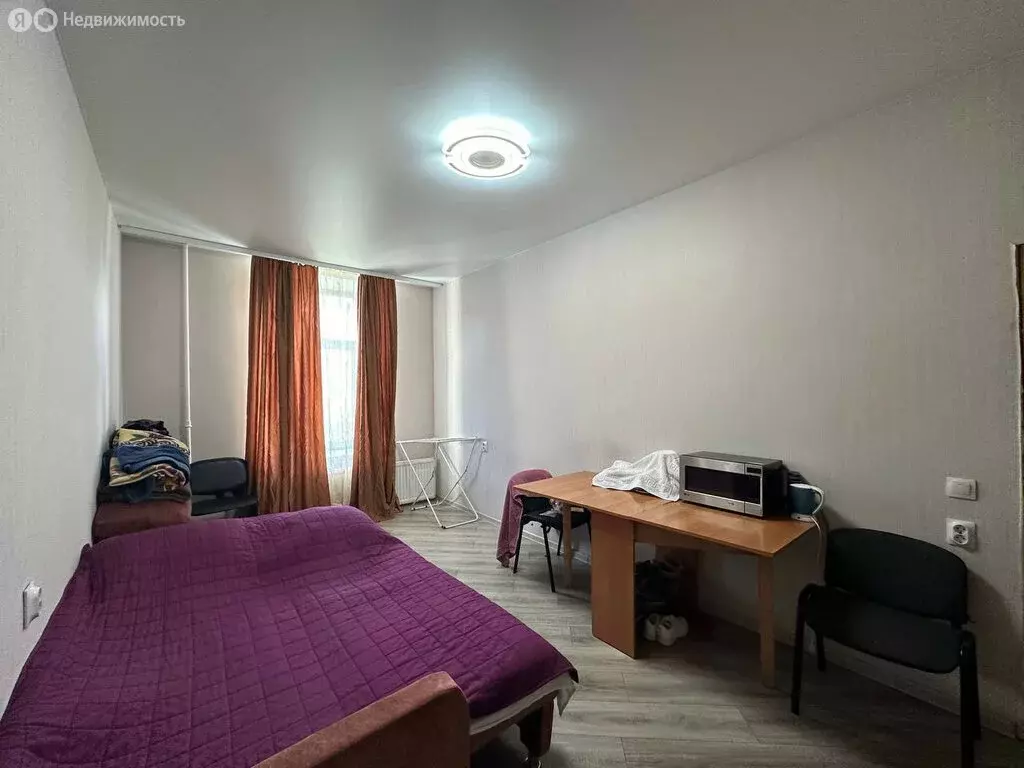 1к в 7-комнатной квартире (31.8 м) - Фото 0