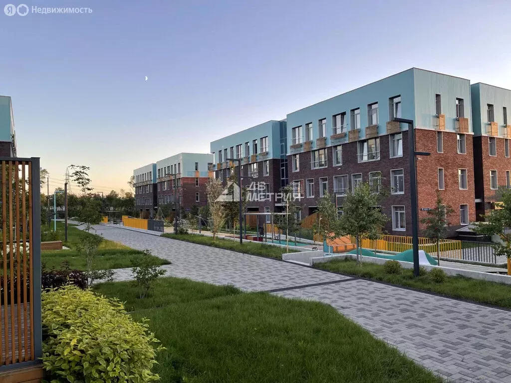 3-комнатная квартира: Южно-Сахалинск, улица Боевой Славы, 29к3 (92.7 ... - Фото 1