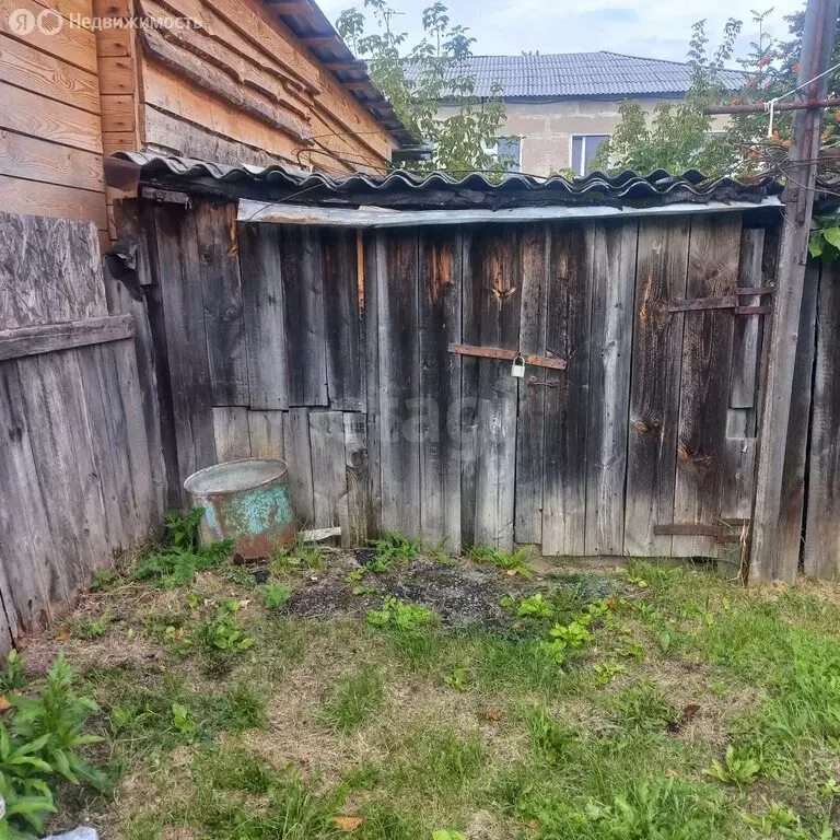 3-комнатная квартира: село Омутинское, улица 2-й Микрорайон, 3 (59.5 ... - Фото 2