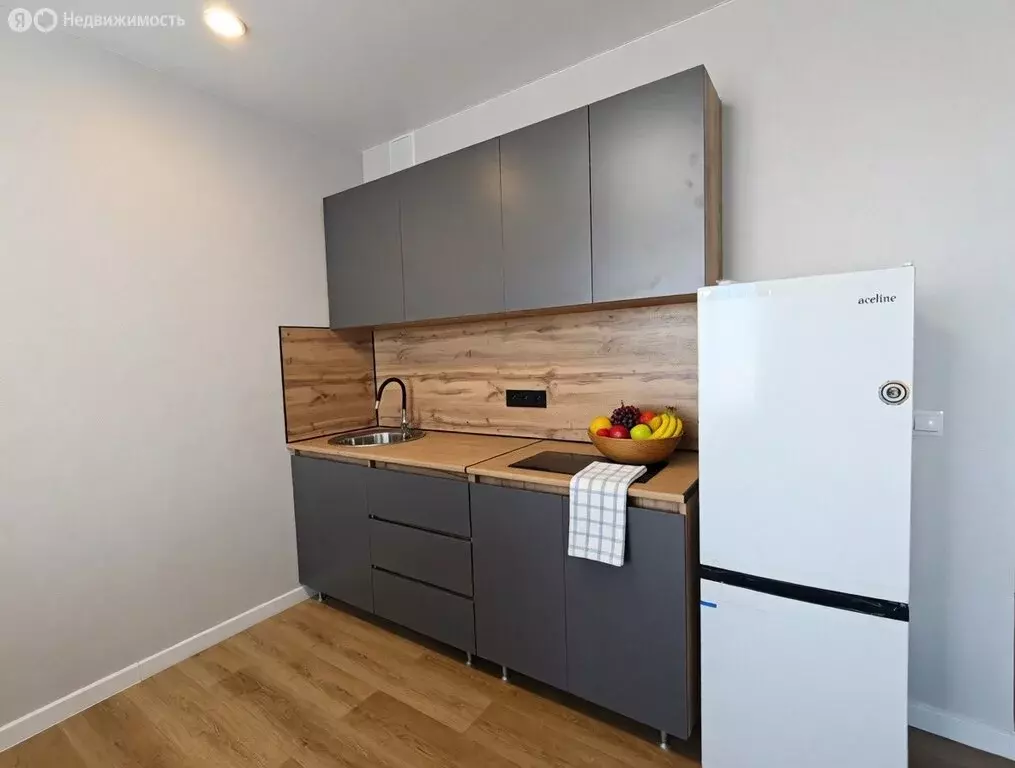 Квартира-студия: Верхняя Пышма, улица Петрова, 34 (35 м) - Фото 1