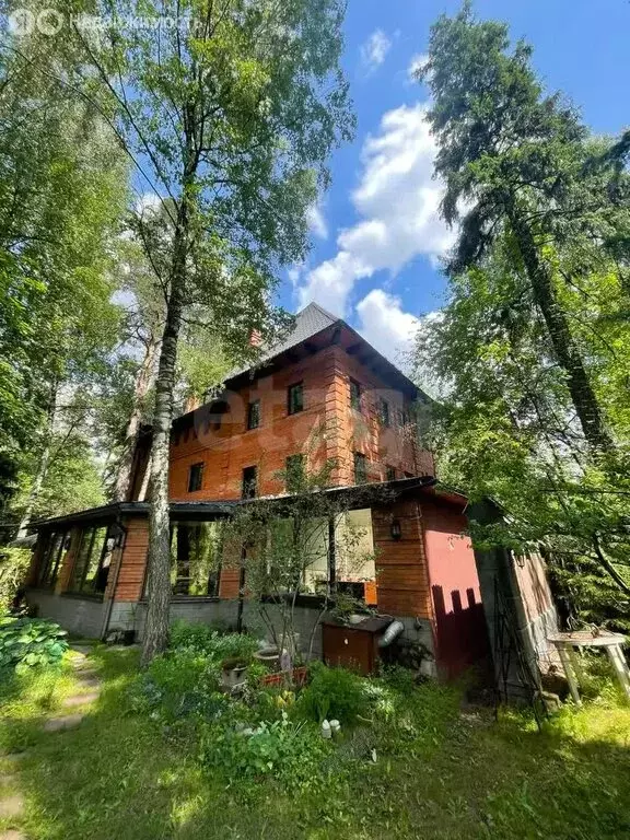 Дом в Мытищи, улица Некрасова, 31 (509.1 м) - Фото 1