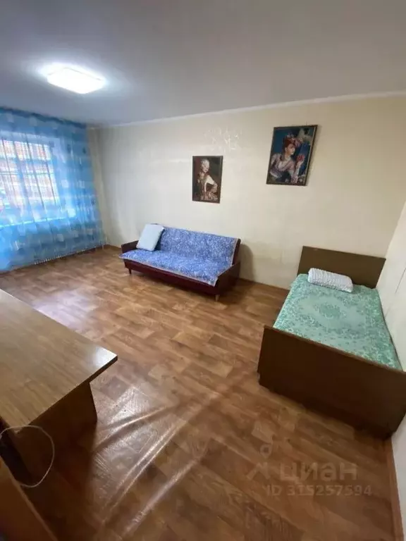 1-к кв. Белгородская область, Старый Оскол Южный мкр, 1 (39.0 м) - Фото 0