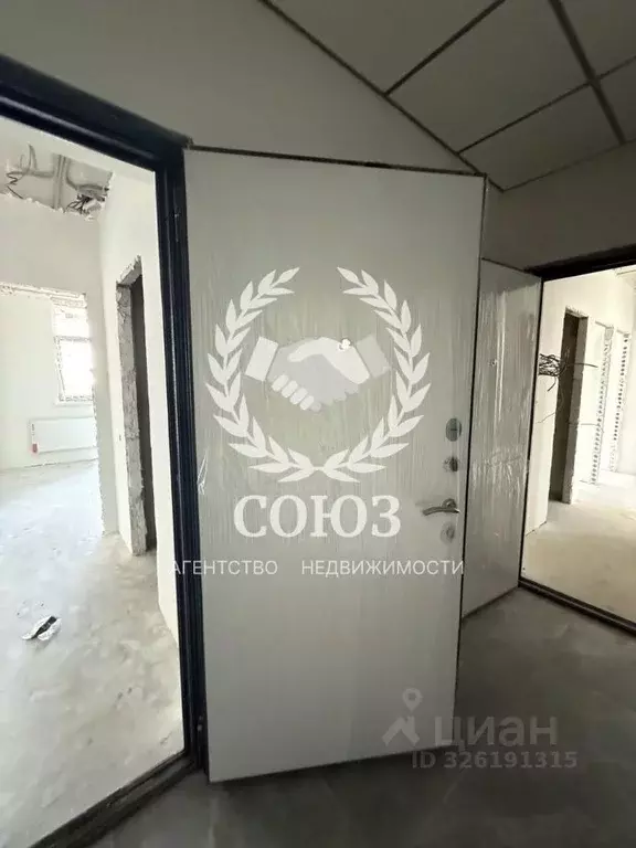 2-к кв. Калужская область, Калуга ул. Адмирала Сенявина, 1 (56.77 м) - Фото 2