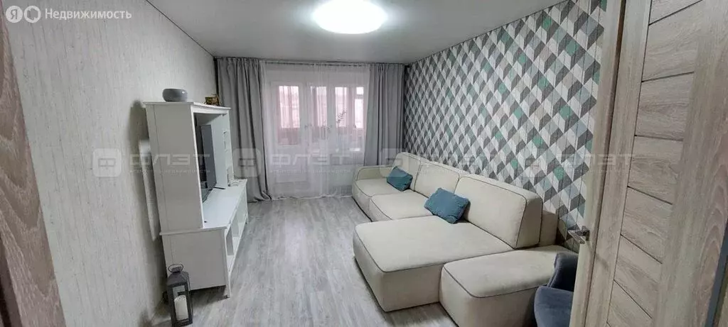 3-комнатная квартира: Казань, улица Академика Глушко, 14 (80.7 м) - Фото 1