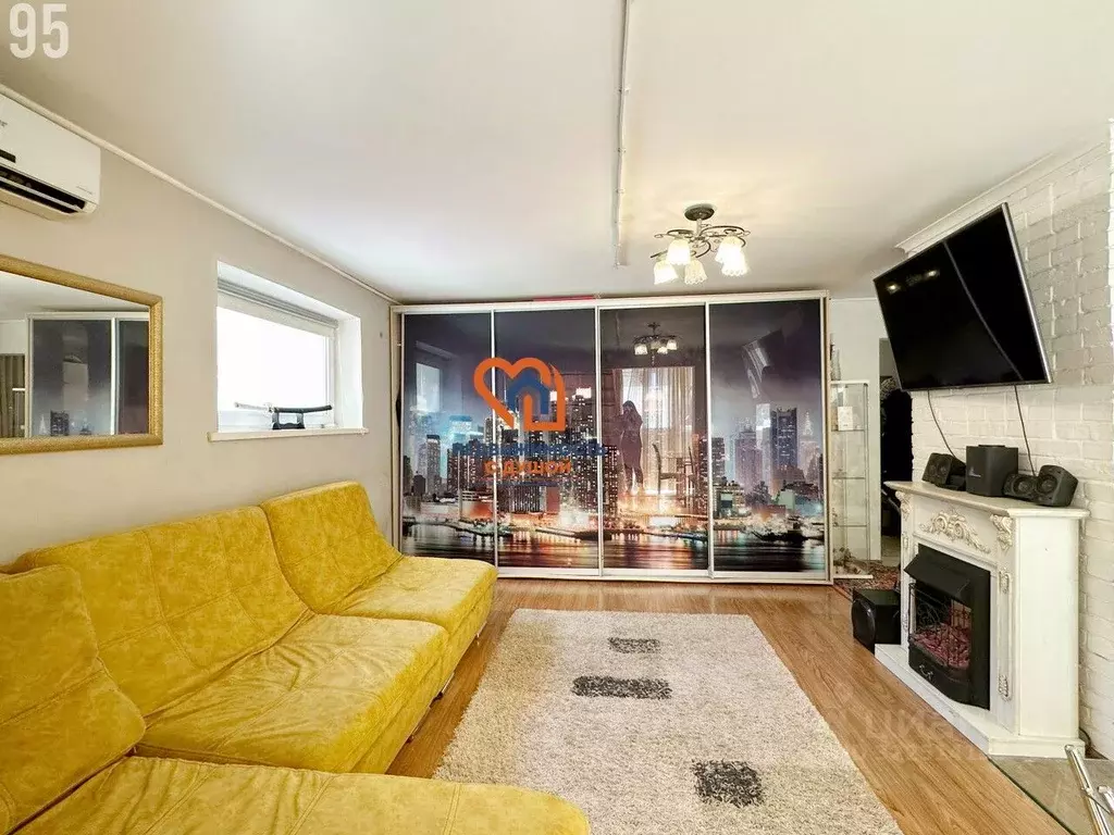 2-к кв. Севастополь ул. Маршала Бирюзова, 17 (57.0 м) - Фото 2