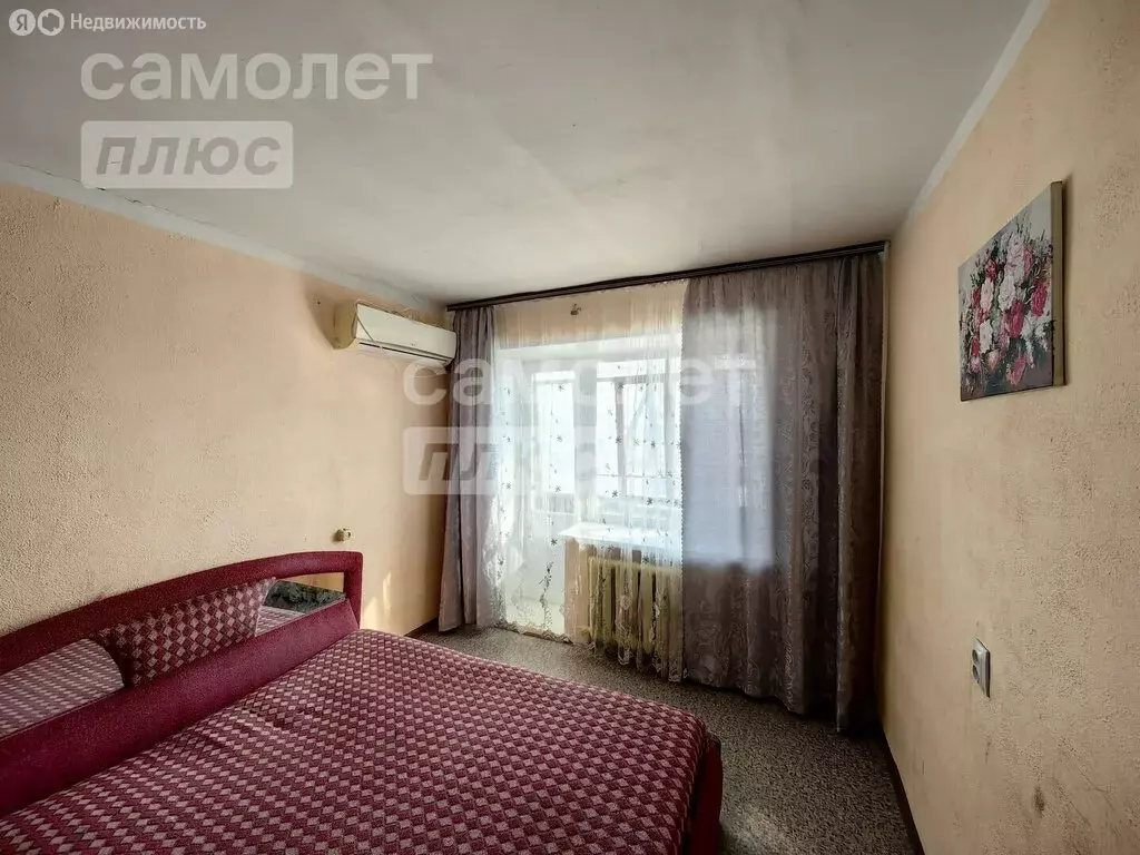 3-комнатная квартира: Комсомольск-на-Амуре, микрорайон Индустриальный, ... - Фото 0