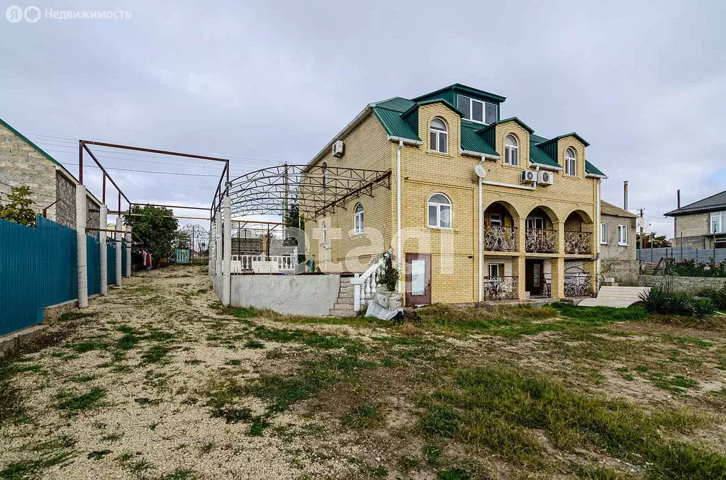 Дом в станица Благовещенская, Черноморская улица (300 м) - Фото 2