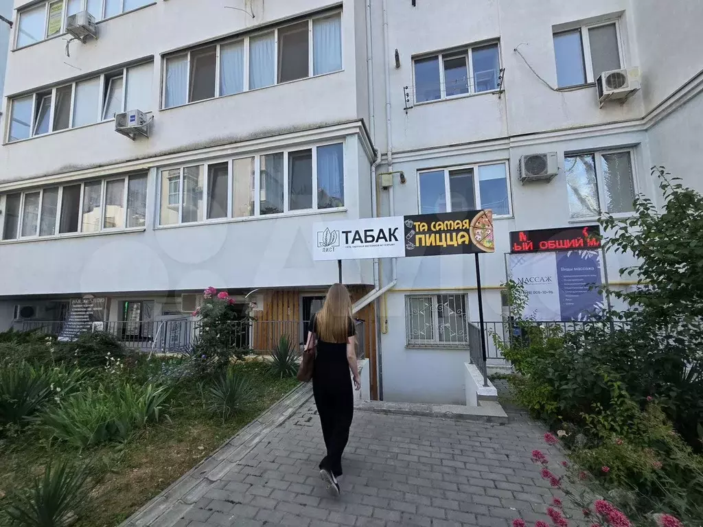 Кофейня, магазин, Салон на Челнокова, 16 м - Фото 0
