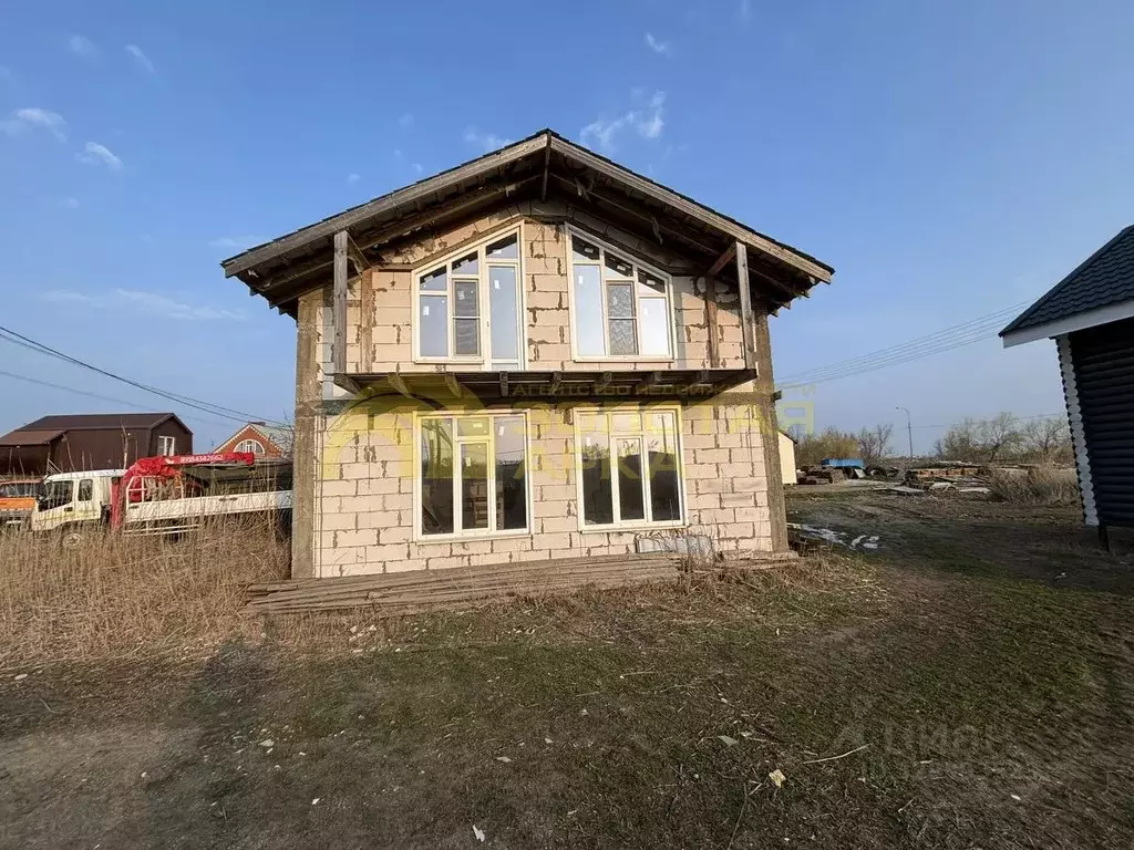 Дом в Краснодарский край, Темрюк ул. Парижской Коммуны, 19 (90 м) - Фото 1