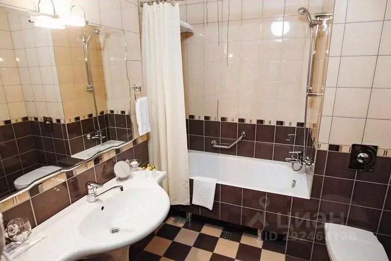 Комната Бурятия, Улан-Удэ ул. Почтамтская, 1 (39.0 м) - Фото 2