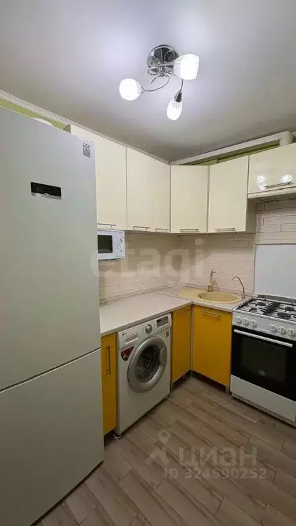 2-к кв. Московская область, Лобня ул. Чкалова, 13 (51.2 м) - Фото 2