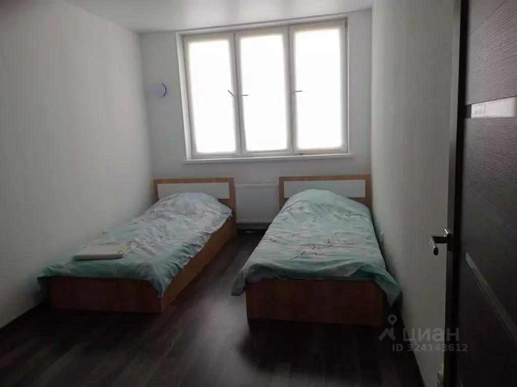 2-к кв. Свердловская область, Екатеринбург ул. Академика Ландау, 38 ... - Фото 2