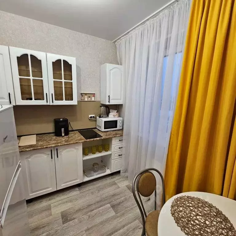 1-к кв. Курганская область, Курган Заозерный жилрайон, 8-й мкр, 5 ... - Фото 1