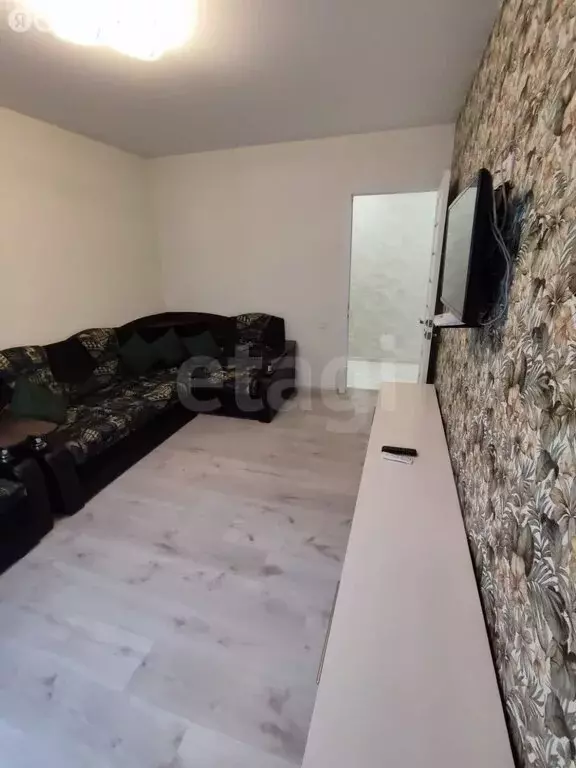 3-комнатная квартира: Курган, улица Савельева, 39 (56.2 м) - Фото 1