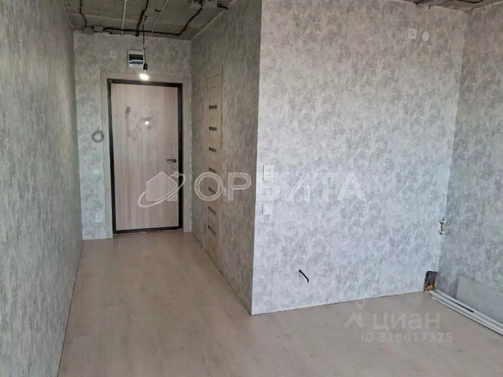 Студия Тюменская область, Тюмень ул. Тимофея Чаркова, 28 (20.9 м) - Фото 1