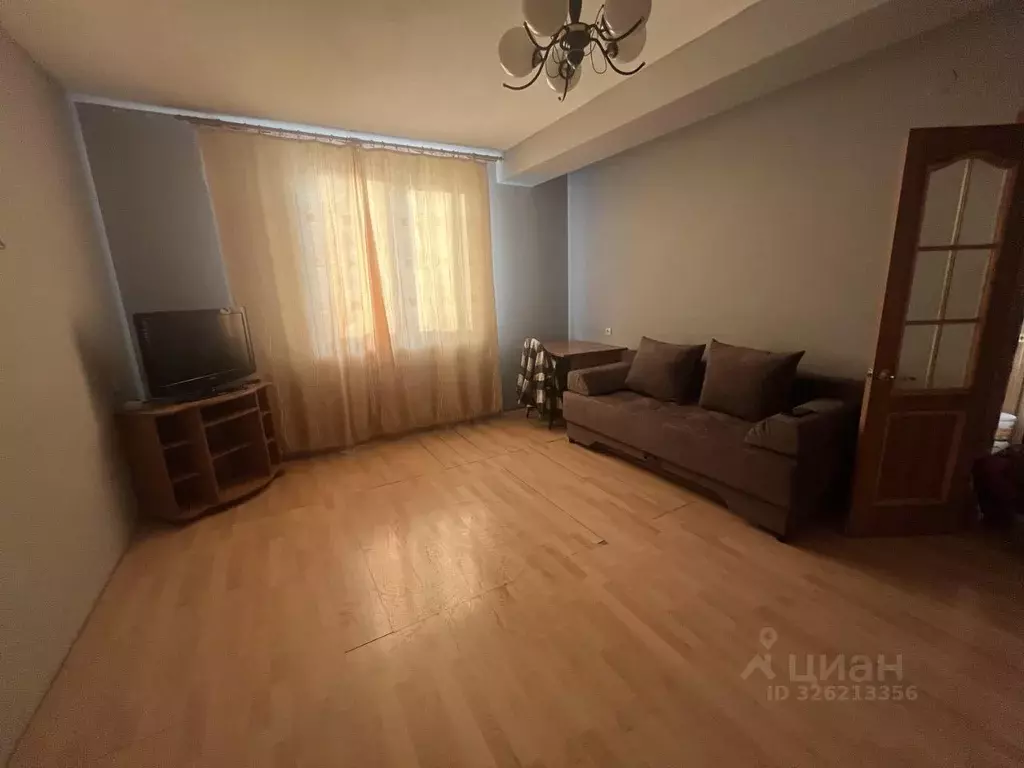 1-к кв. Бурятия, Улан-Удэ ул. Революции 1905 года, 16 (42.9 м) - Фото 1