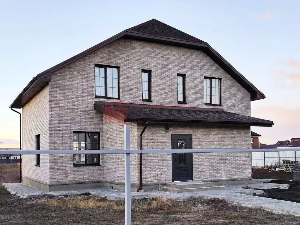 Дом в Белгородская область, Старый Оскол ул. Анисовая (194 м) - Фото 1