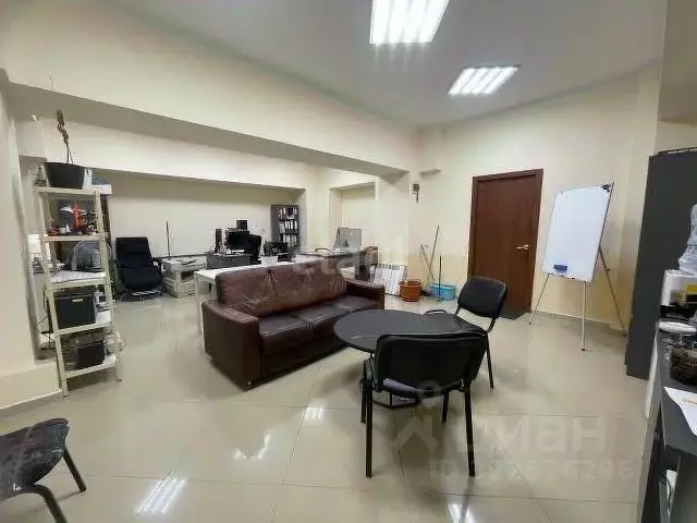 Помещение свободного назначения в Саха (Якутия), Якутск 203-й мкр, 7 ... - Фото 2