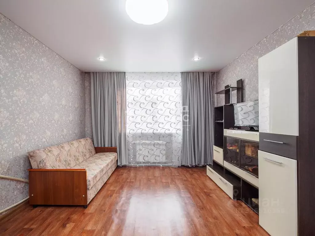 1-к кв. Омская область, Омск ул. 17-я Рабочая, 110 (30.2 м) - Фото 0