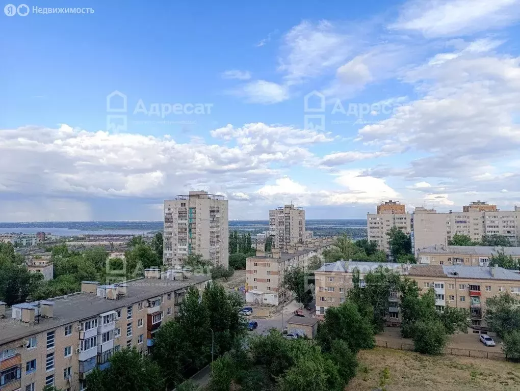 1-комнатная квартира: Волгоград, улица Демьяна Бедного, 2А (27.9 м) - Фото 0