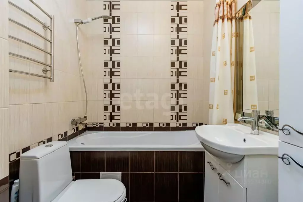 1-к кв. Тюменская область, Тюмень ул. Василия Подшибякина, 19 (36.6 м) - Фото 1