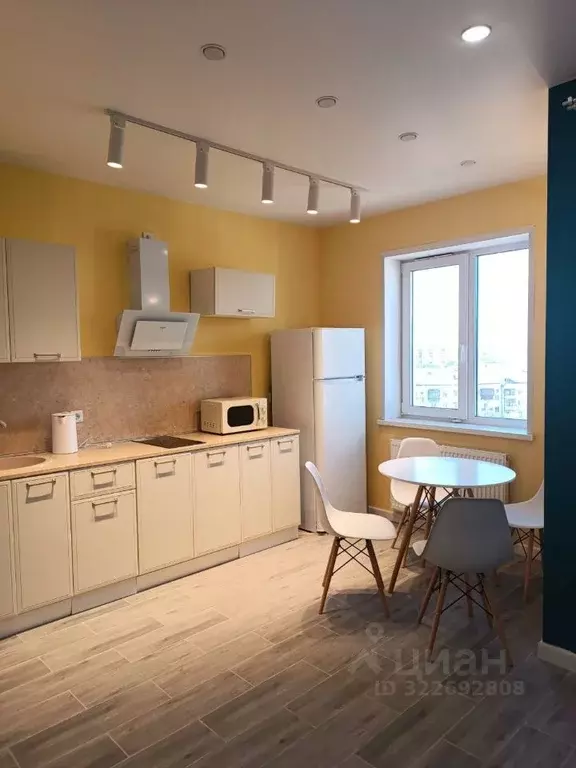 1-к кв. Свердловская область, Екатеринбург ул. Свердлова, 32Б (32.0 м) - Фото 1