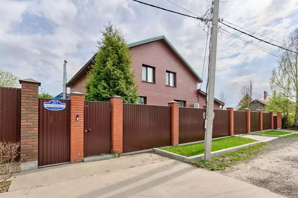 Дом в Пермский край, Пермь ул. Нефтяников, 217 (200 м) - Фото 1