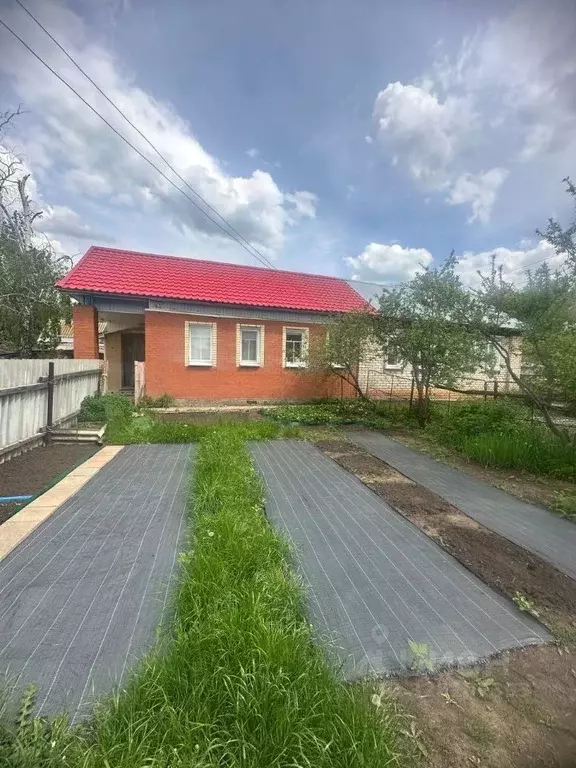 Дом в Самарская область, Богатовский район, Арзамасцевка с/пос, с. ... - Фото 1