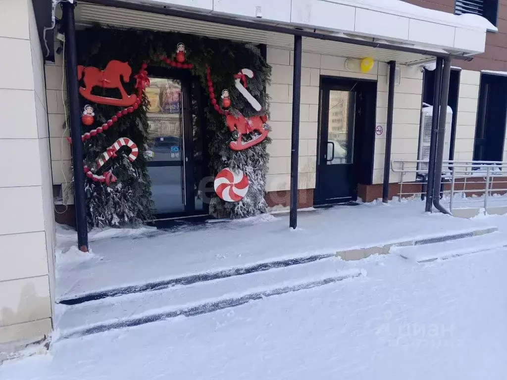 Торговая площадь в Ямало-Ненецкий АО, Новый Уренгой Дружба мкр, 6/2 ... - Фото 1