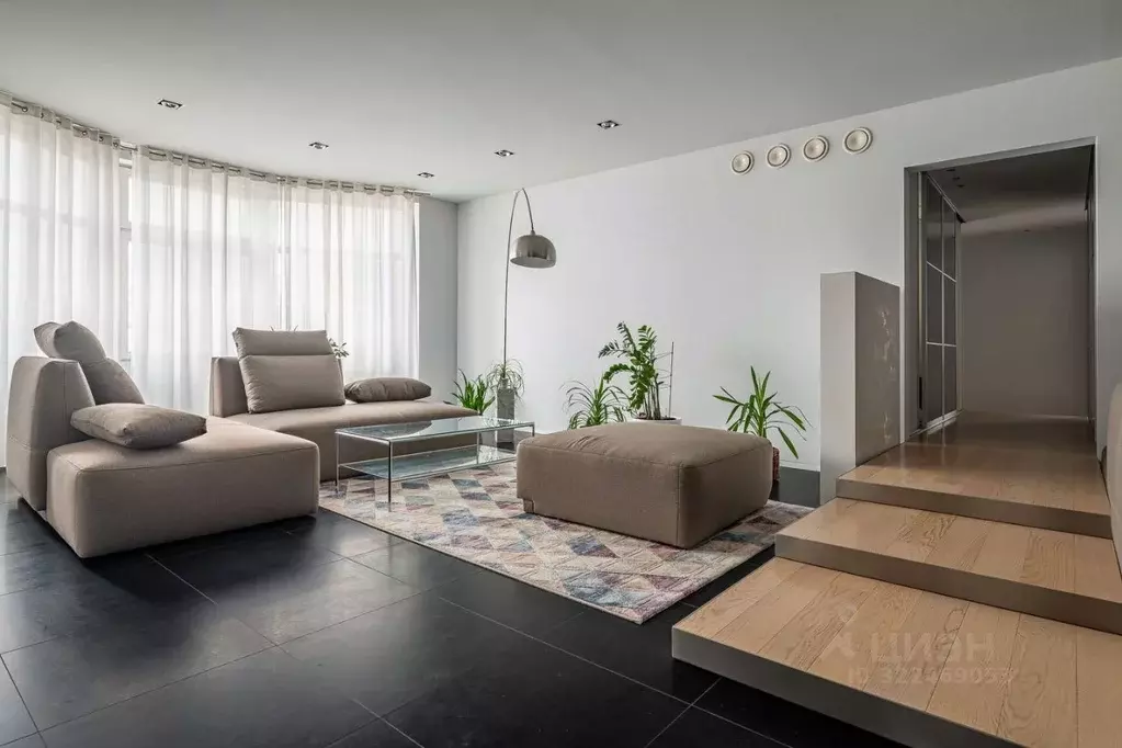 3-к кв. Свердловская область, Екатеринбург ул. Белинского, 54 (155.9 ... - Фото 0