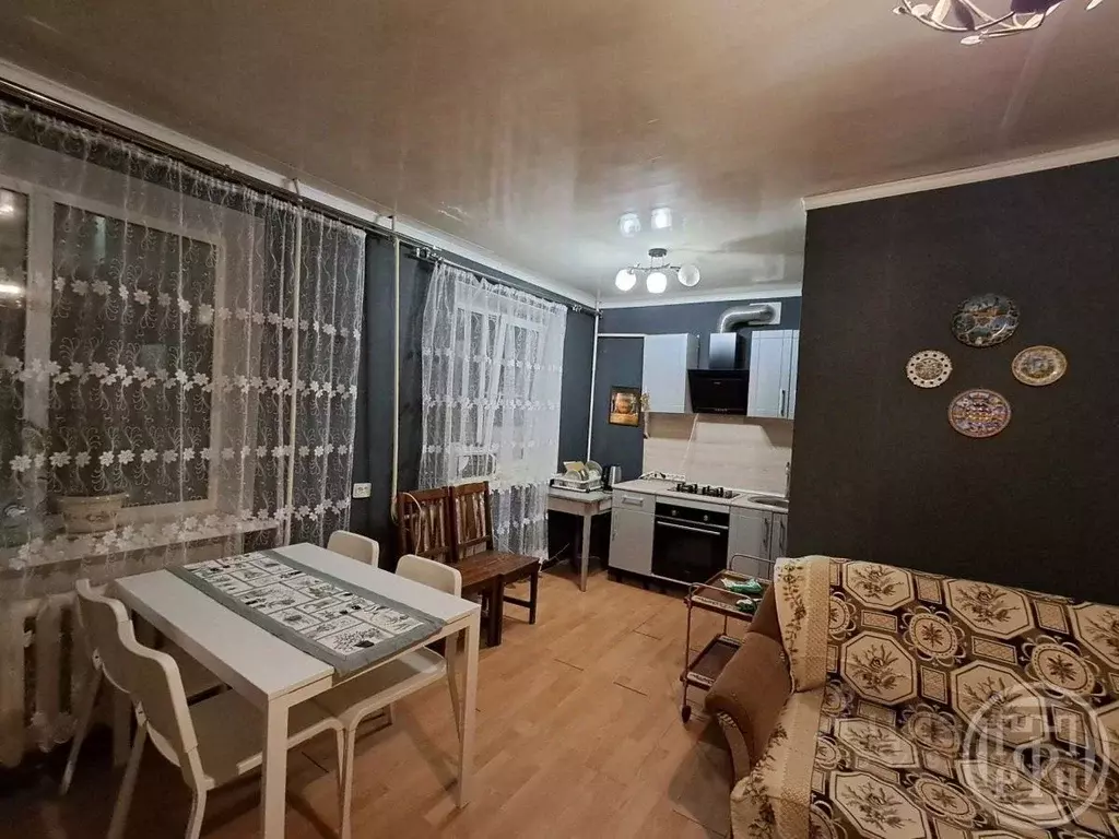 3-к кв. Ленинградская область, Ломоносовский район, Большая Ижора пгт ... - Фото 2