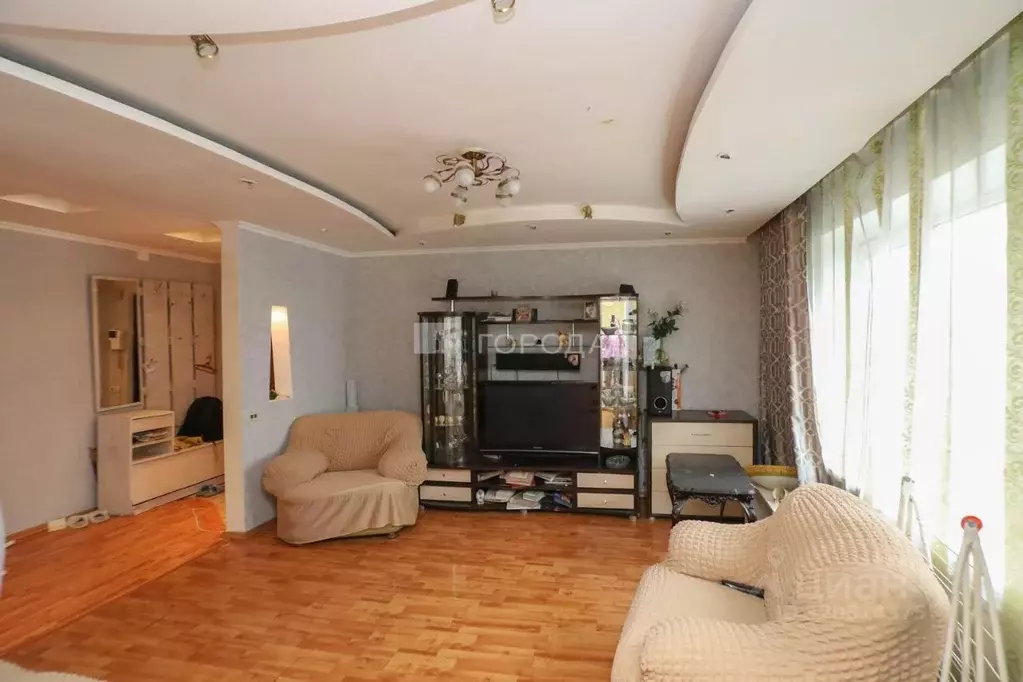 4-к кв. Кемеровская область, Новокузнецк ул. Тольятти, 58 (79.0 м) - Фото 0