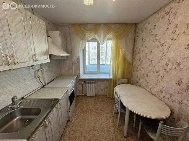 3-комнатная квартира: Комсомольск-на-Амуре, улица Парижской Коммуны, ... - Фото 1